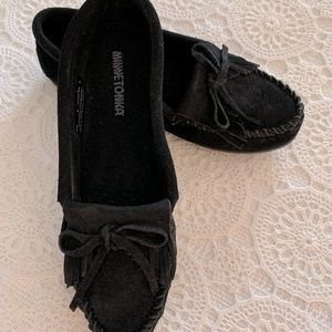 NEW Minnetonka Black Kilty Style